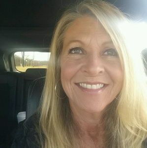 Meet your Posher, Debra